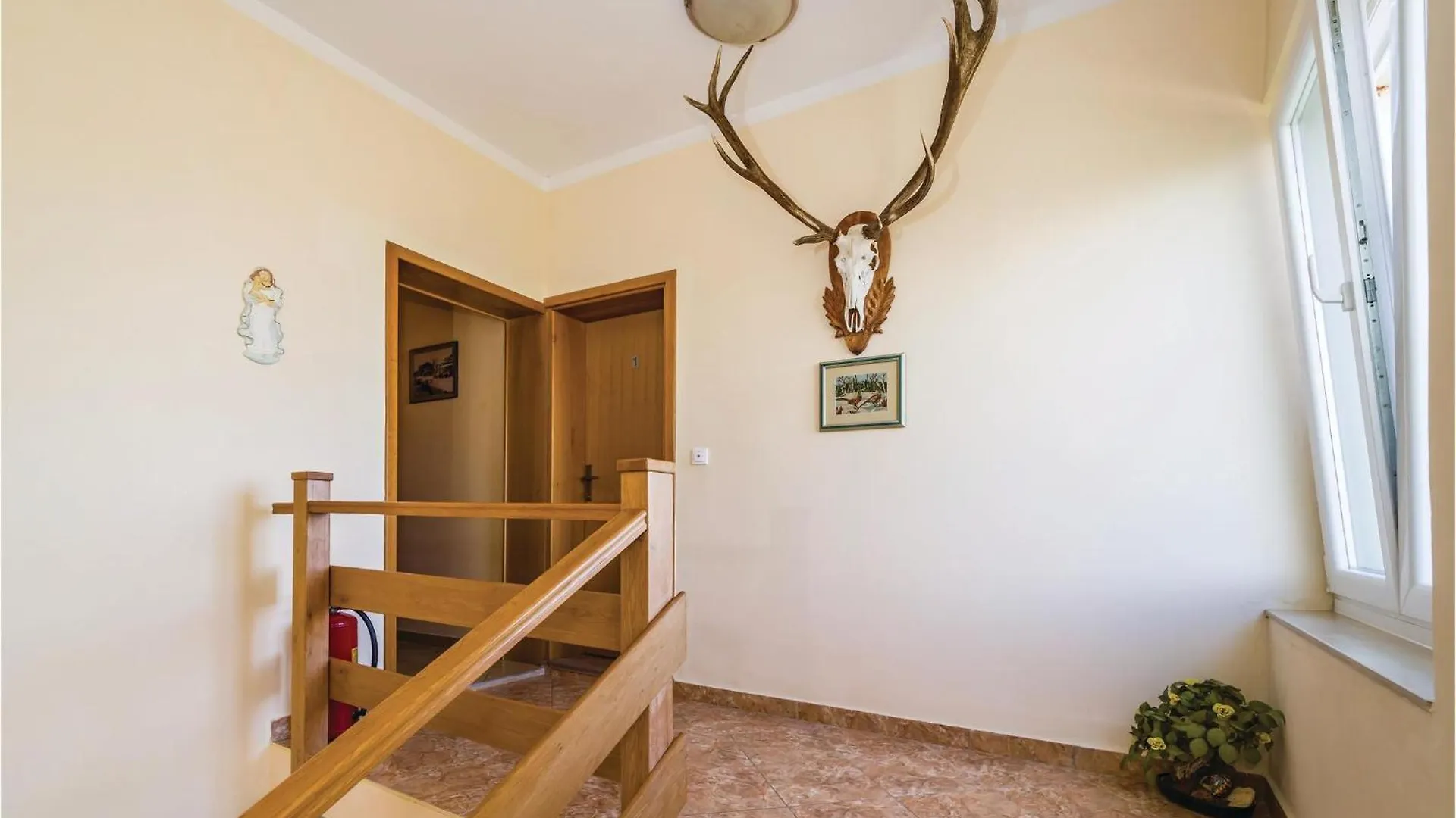 Holiday home Amazing Home In Debeljak With Kitchen
